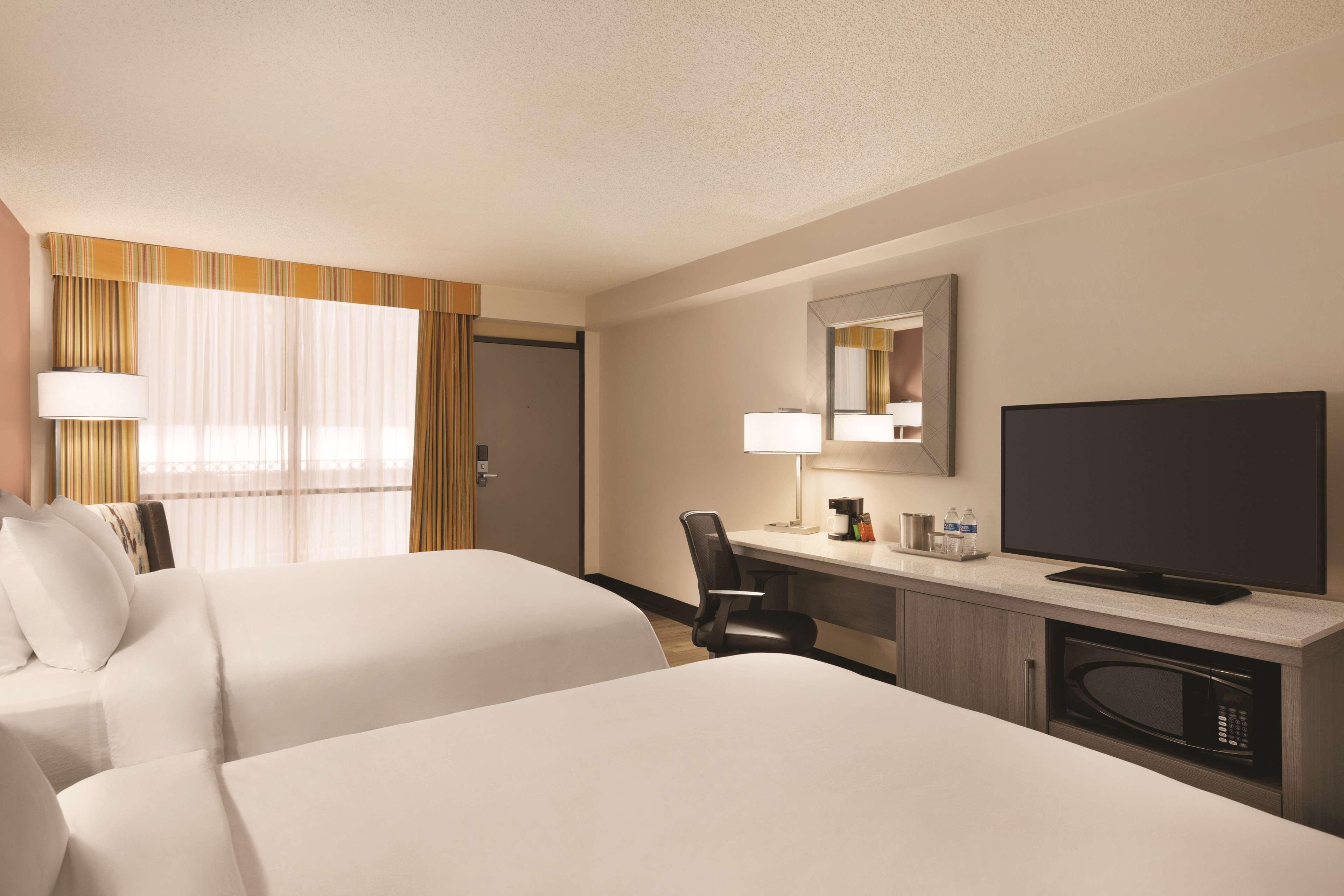 Radisson Hotel Lenexa Overland Park Exterior foto