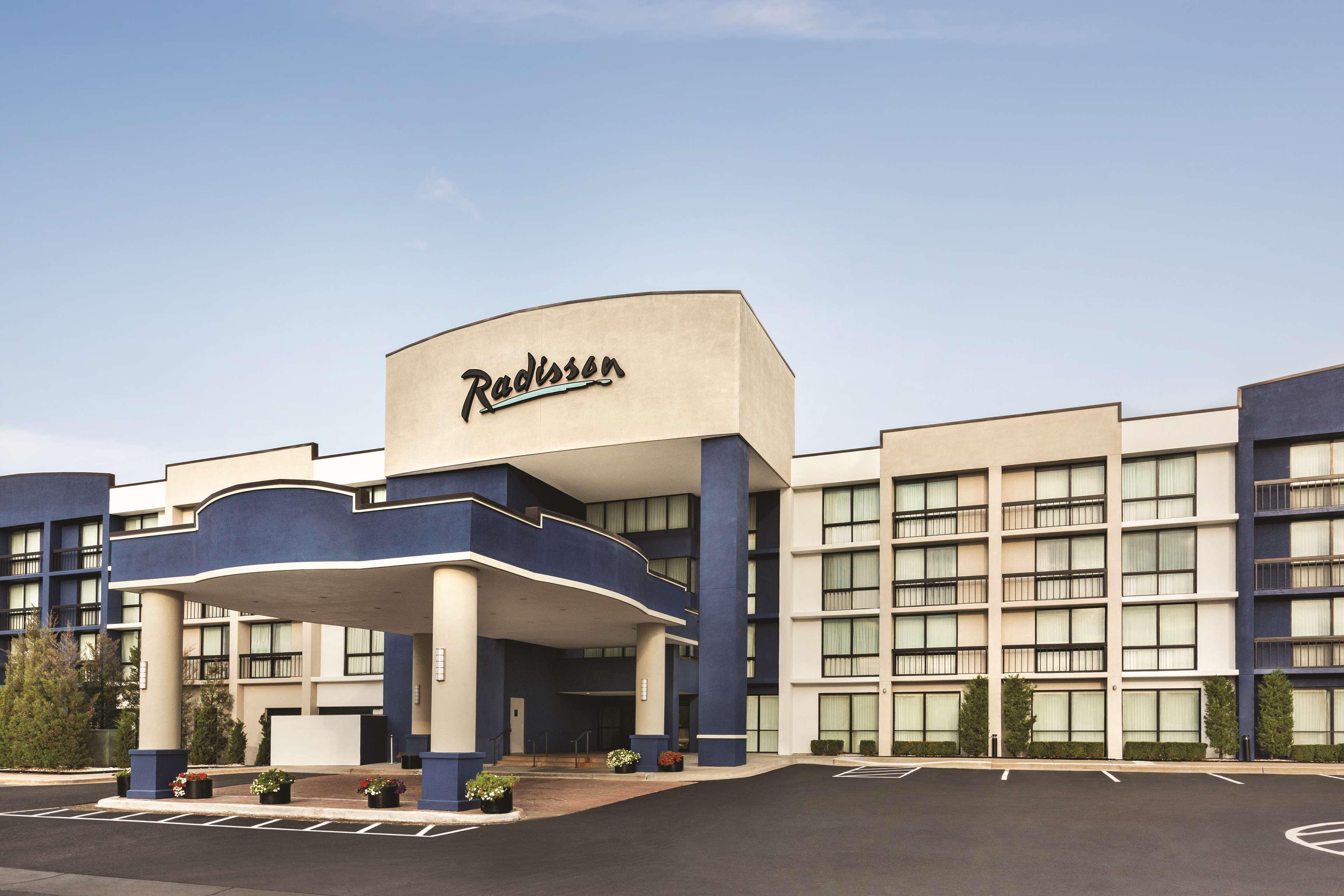 Radisson Hotel Lenexa Overland Park Exterior foto