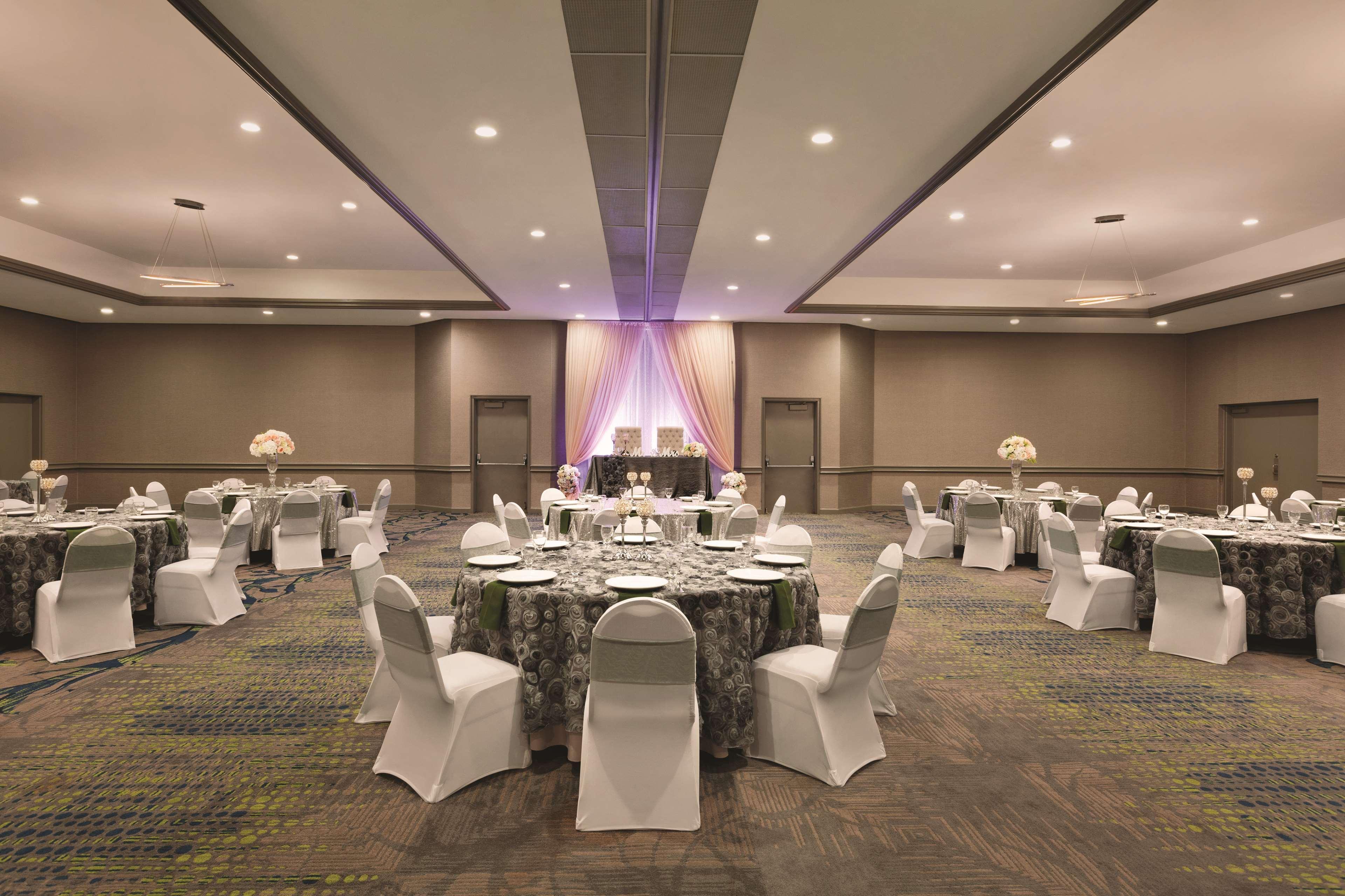 Radisson Hotel Lenexa Overland Park Exterior foto